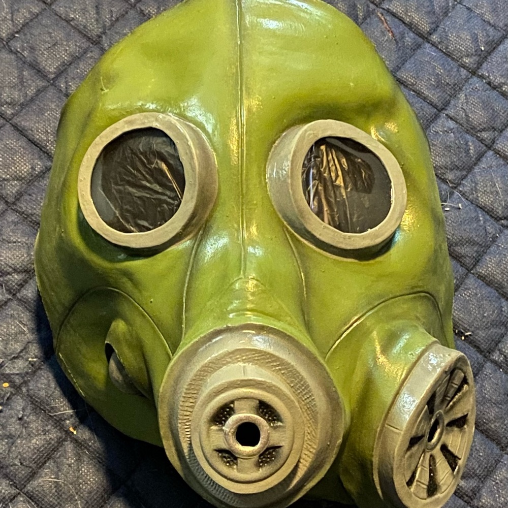 HALLOWEEN COSTUME GAS MASK LATEX MASK